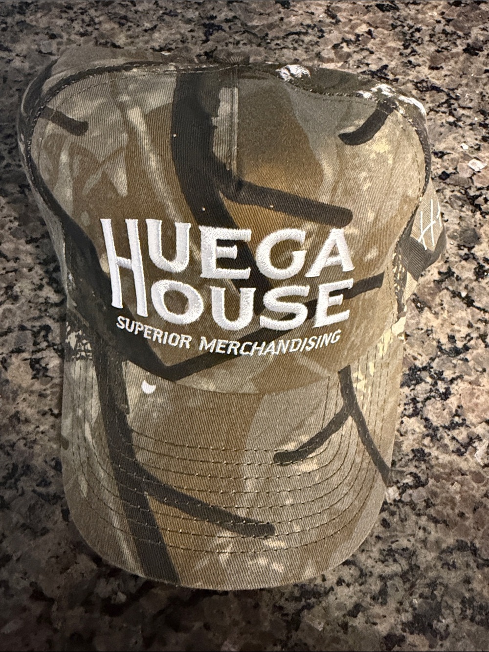 HUE HUEGA HOUSE Camouflage Cap with White Embroidered Logo